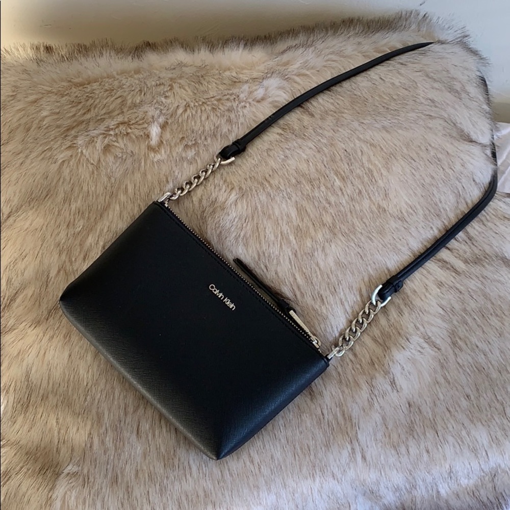 Calvin Klein chain hand bag.